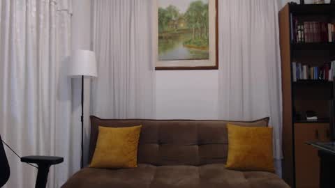 Snapshot of jjquinstudio chatting on March 30, 12:44 am Quin online show from March 30, 12:44 am