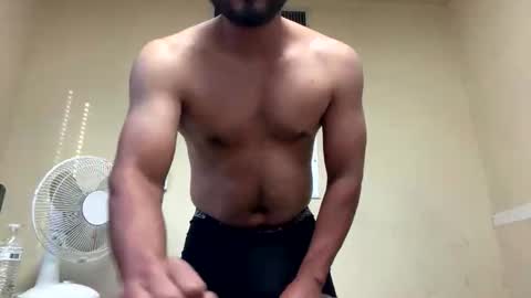 Snapshot of jjuarez5409 chatting on May 9, 12:27 am jjuarez5409 online show from May 9, 12:27 am