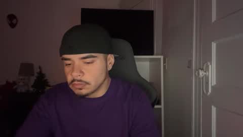 Snapshot of jloko93860 chatting on November 26, 7:31 am jloko93860 online show from November 26, 7:31 am