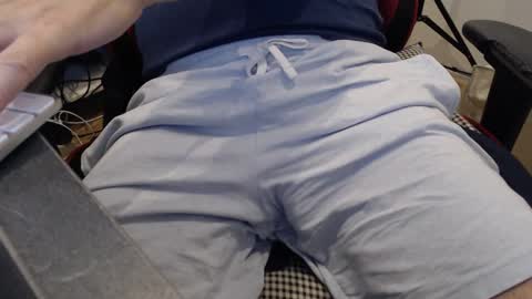 jlouis759 online show from October 27, 11:47 am