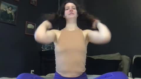 jlynn1997 online show from May 4, 12:45 pm
