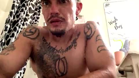 jmartel92 online show from March 13, 3:51 pm