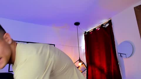 Snapshot of jmortton chatting on December 14, 3:25 pm IGJmortton online show from December 14, 3:25 pm