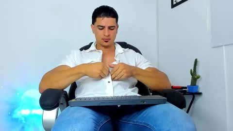 IGJmortton online show from November 2, 11:34 am