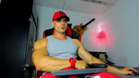 Snapshot of jmortton chatting on May 26, 2:51 am IGJmortton online show from May 26, 2:51 am