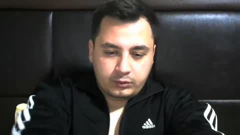 Snapshot of jnsnw chatting on December 15, 12:51 am jnsnw online show from December 15, 12:51 am