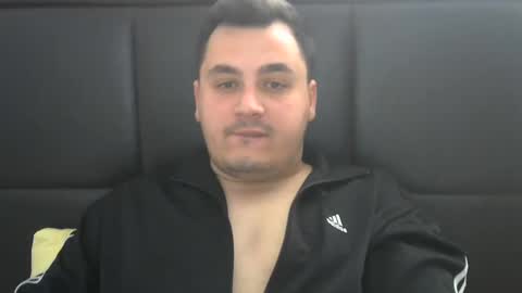 Snapshot of jnsnw chatting on December 16, 7:37 am jnsnw online show from December 16, 7:37 am