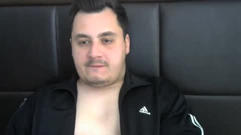 Snapshot of jnsnw chatting on March 4, 10:13 am jnsnw online show from March 4, 10:13 am