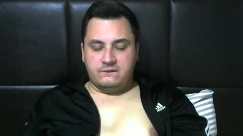 Snapshot of jnsnw chatting on November 1, 12:01 am jnsnw online show from November 1, 12:01 am