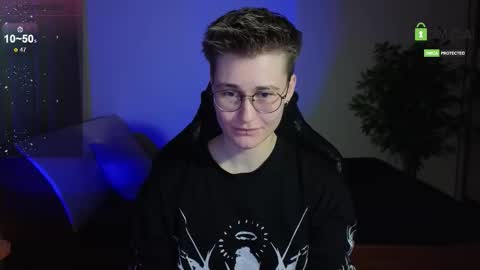 J online show from October 31, 9:38 pm