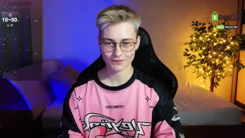 Snapshot of joan_night chatting on January 13, 7:30 pm J online show from January 13, 7:30 pm