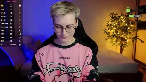 Snapshot of joan_night chatting on February 5, 8:02 pm J online show from February 5, 8:02 pm