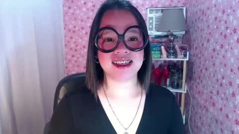 Joana online show from December 5, 12:30 am