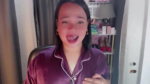 Joana online show from May 2, 4:50 am