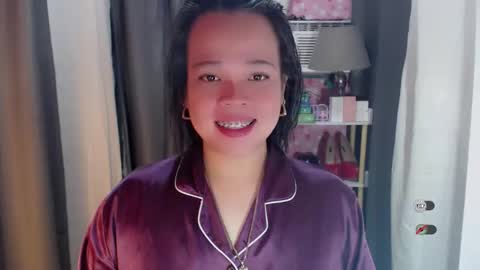 Snapshot of joanagorgeous chatting on May 4, 12:17 am Joana online show from May 4, 12:17 am