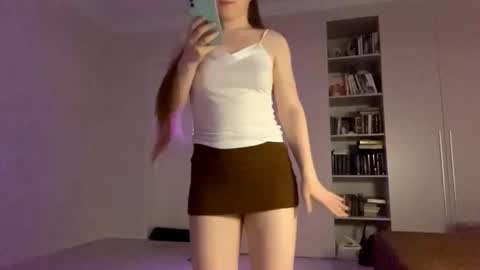 Adel online show from November 10, 8:30 pm