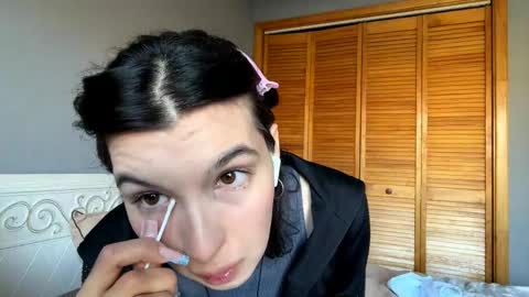 Snapshot of joanaphippin chatting on May 17, 7:17 am joanaphippin online show from May 17, 7:17 am