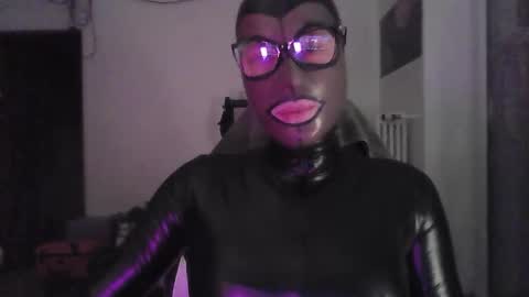 The sweetest toy online show from October 6, 8:06 pm