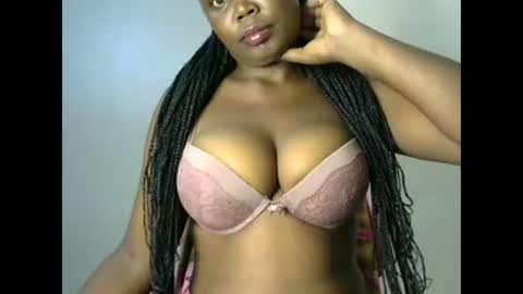 Snapshot of joankein_255 chatting on December 28, 6:40 pm varl online show from December 28, 6:40 pm