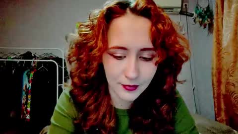 Joannatompson online show from February 12, 2:17 am