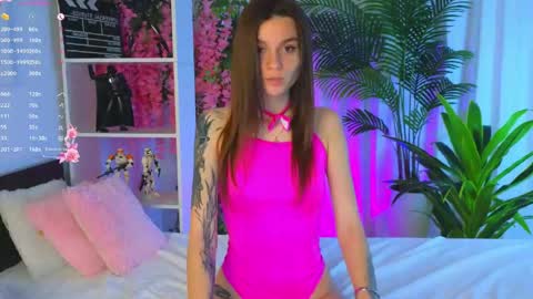 Snapshot of joannerichardson chatting on May 10, 7:19 pm Eva online show from May 10, 7:19 pm