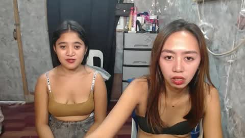 joanpinay505 online show from May 3, 1:55 am