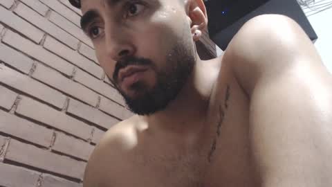 JOAO BATISTA online show from January 18, 2:03 am