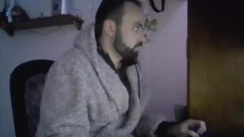 Snapshot of joaodias_18 chatting on December 5, 10:01 pm joaodias_18 online show from December 5, 10:01 pm