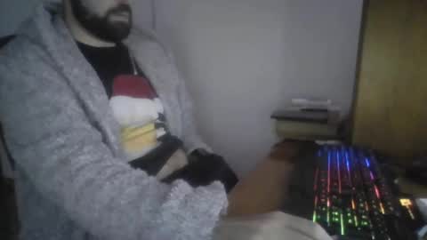 Snapshot of joaodias_18 chatting on December 19, 9:38 pm joaodias_18 online show from December 19, 9:38 pm