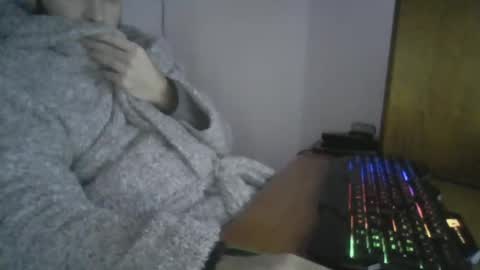 Snapshot of joaodias_18 chatting on January 26, 10:24 pm joaodias_18 online show from January 26, 10:24 pm