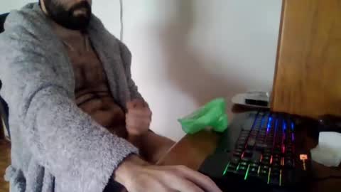 Snapshot of joaodias_18 chatting on March 5, 3:07 pm joaodias_18 online show from March 5, 3:07 pm