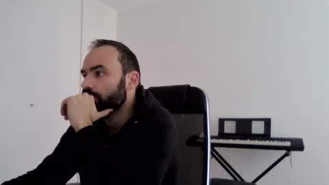 joaodias_18 online show from March 2, 11:50 am