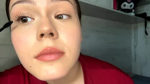 Snapshot of jodeesolarz chatting on June 6, 8:52 am Mila online show from June 6, 8:52 am