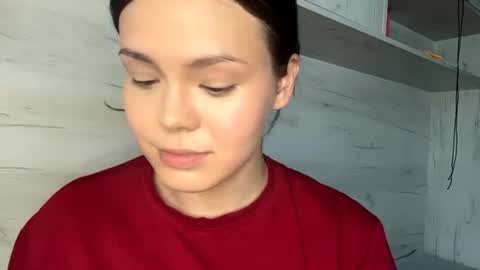 Snapshot of jodeesolarz chatting on June 23, 1:09 pm Mila online show from June 23, 1:09 pm