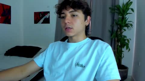 Snapshot of joe23___ chatting on February 4, 12:22 pm Joe online show from February 4, 12:22 pm