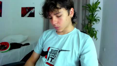 Snapshot of joe23___ chatting on February 6, 9:34 am Joe online show from February 6, 9:34 am