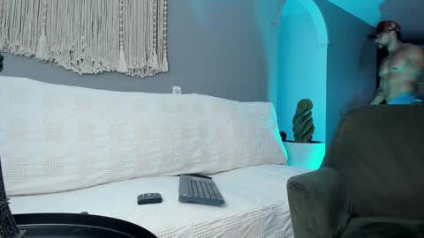 Snapshot of joe_esthetic chatting on January 29, 2:09 am joe_esthetic online show from January 29, 2:09 am