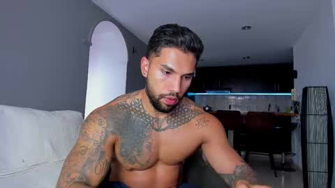 Snapshot of joe_esthetic chatting on September 22, 8:00 pm joe_esthetic online show from September 22, 8:00 pm