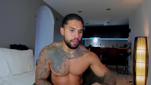 Snapshot of joe_esthetic chatting on September 26, 10:14 pm joe_esthetic online show from September 26, 10:14 pm