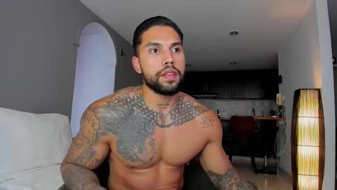 Snapshot of joe_esthetic chatting on September 27, 9:09 pm joe_esthetic online show from September 27, 9:09 pm