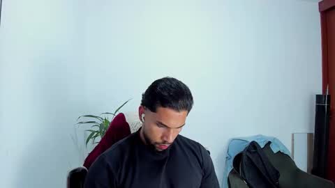 Snapshot of joe_esthetic chatting on October 28, 12:36 am joe_esthetic online show from October 28, 12:36 am