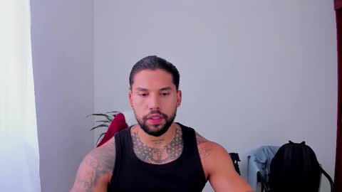 Snapshot of joe_esthetic chatting on November 25, 2:06 pm joe_esthetic online show from November 25, 2:06 pm