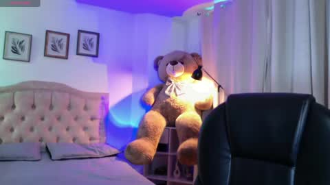 Snapshot of joe_jhonson chatting on May 24, 11:37 am joe jhonson online show from May 24, 11:37 am