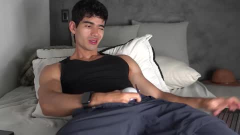 Snapshot of joe_steel1 chatting on November 13, 12:09 am joe_steel1 online show from November 13, 12:09 am