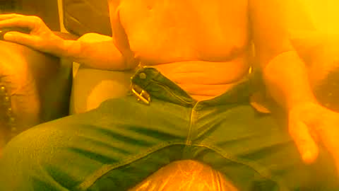 Snapshot of joeblow61616 chatting on January 13, 1:39 pm joeblow61616 online show from January 13, 1:39 pm