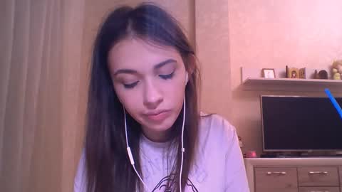 Jennifer online show from November 27, 8:11 pm