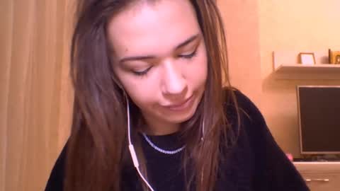 Jennifer online show from December 16, 5:40 pm