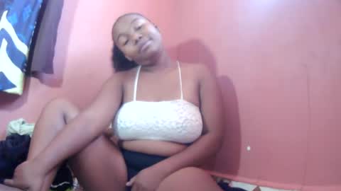 joenah012 online show from July 15, 6:40 am