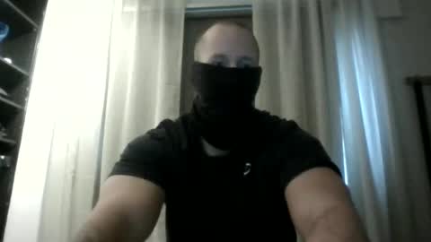 Snapshot of joeybanan chatting on February 26, 7:42 am joeybanan online show from February 26, 7:42 am