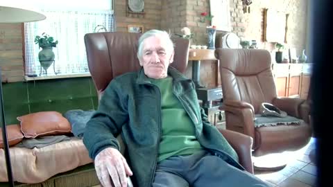 johan7 heet online show from December 8, 11:57 am